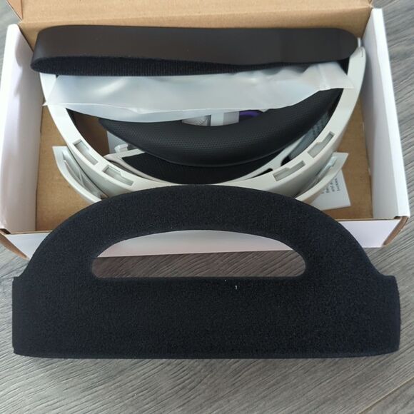 Adjustable Head Strap for Meta Quest 3 - Black and White - Picture 5 of 5